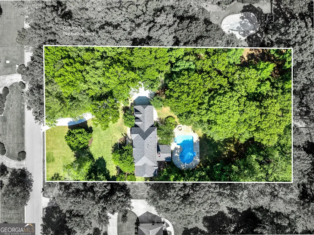 324 Chimney Sweep CIR Peachtree City, GA 30269