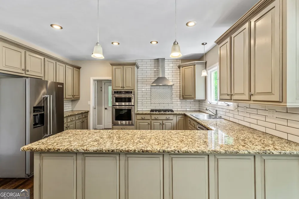 324 Chimney Sweep CIR Peachtree City, GA 30269