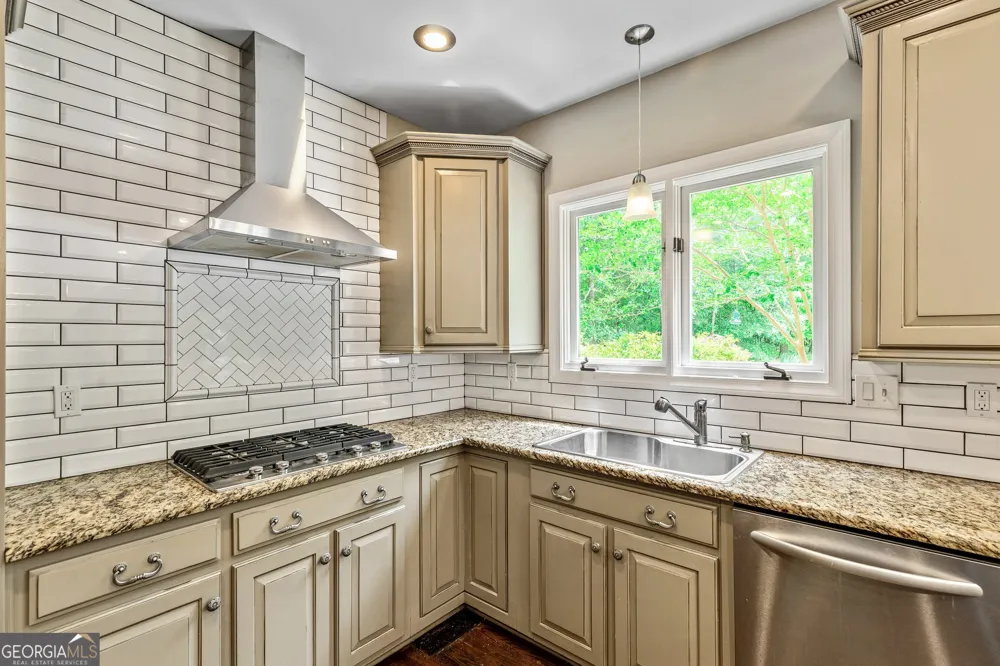 324 Chimney Sweep CIR Peachtree City, GA 30269