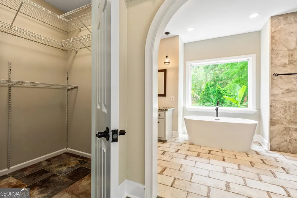 324 Chimney Sweep CIR Peachtree City, GA 30269