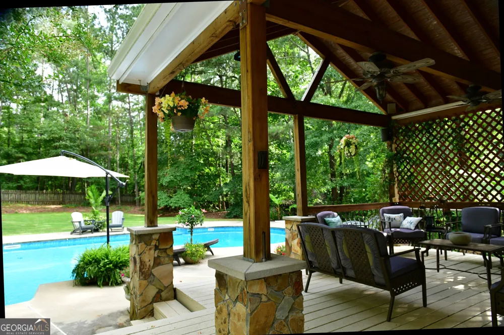 324 Chimney Sweep CIR Peachtree City, GA 30269