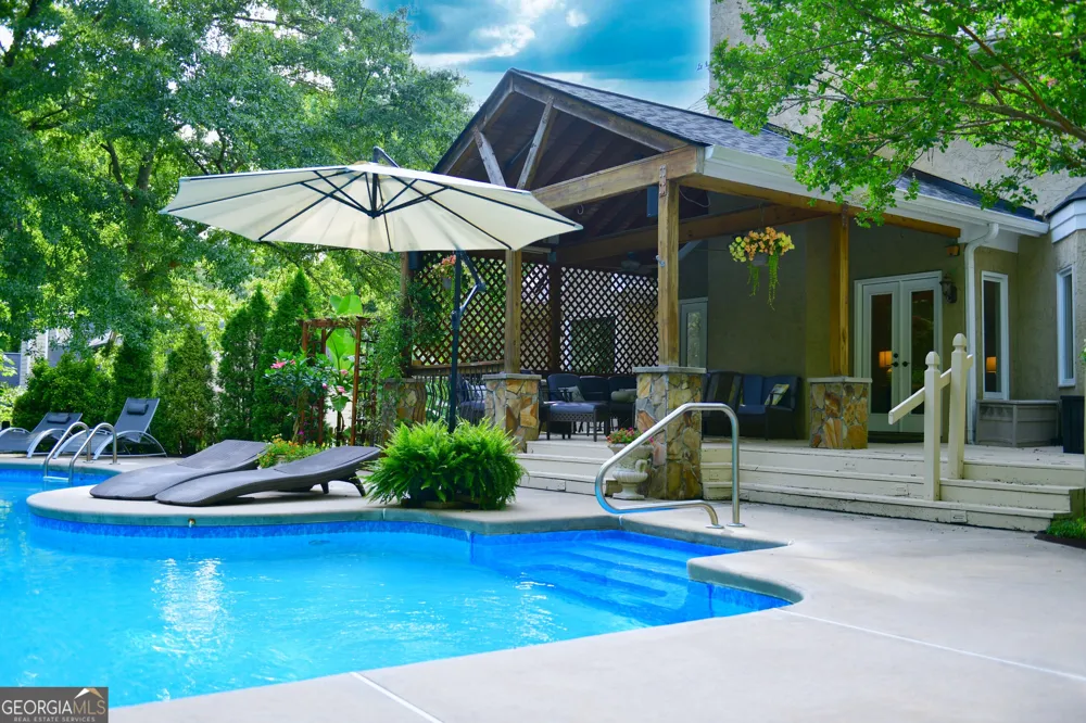 324 Chimney Sweep CIR Peachtree City, GA 30269