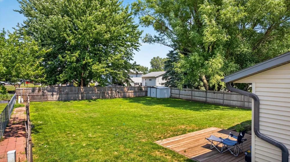 913 2nd Street NW Byron, MN 55920