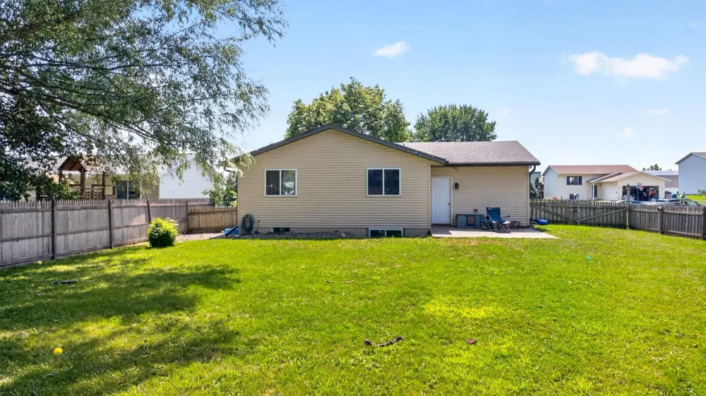 913 2nd Street NW Byron, MN 55920