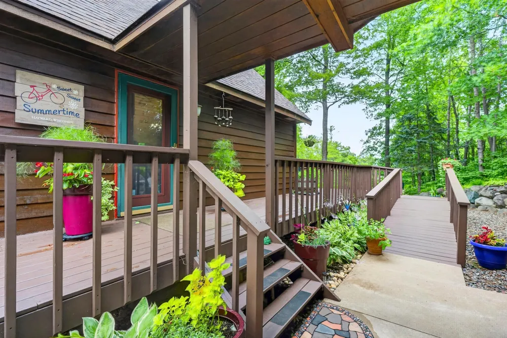 11288 W Quail Lane Hayward, WI 54843