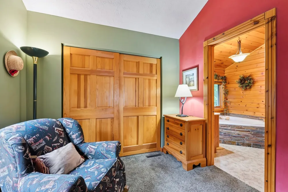 11288 W Quail Lane Hayward, WI 54843