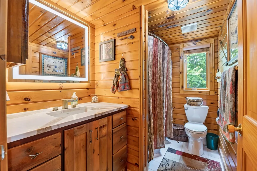 11288 W Quail Lane Hayward, WI 54843