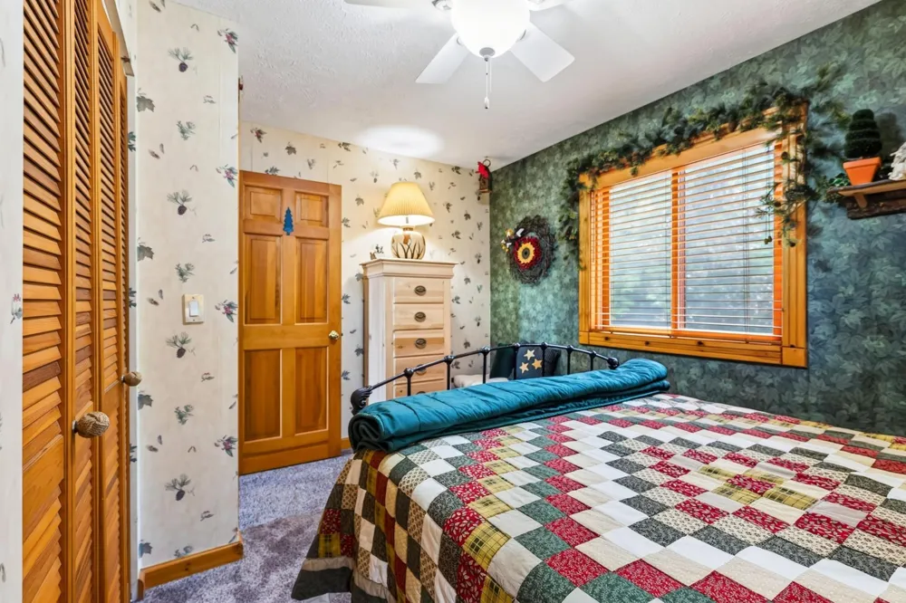 11288 W Quail Lane Hayward, WI 54843