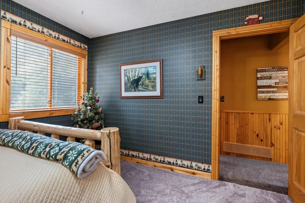 11288 W Quail Lane Hayward, WI 54843