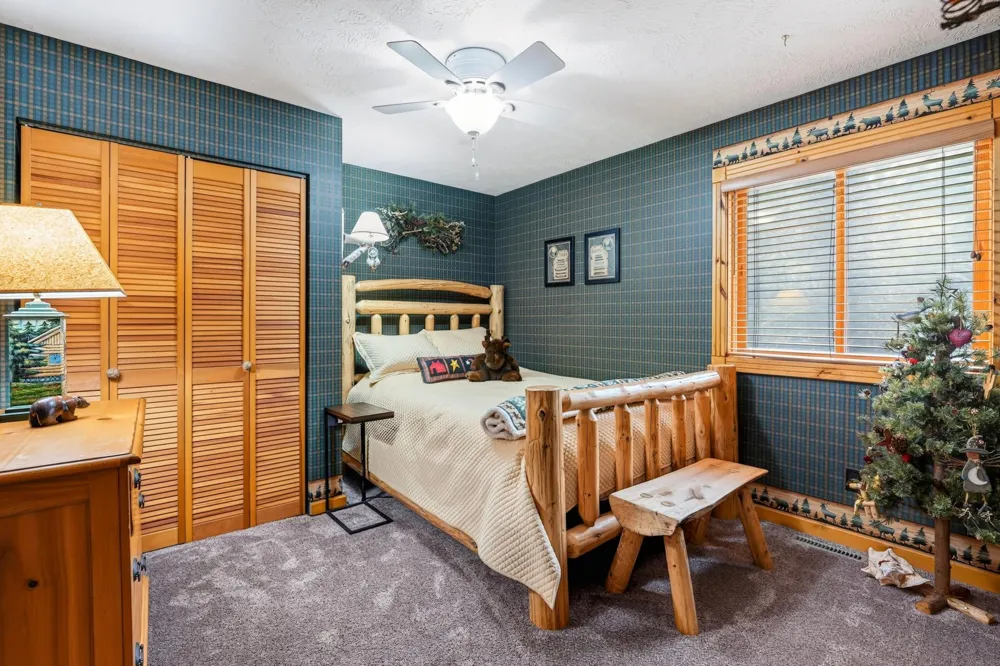 11288 W Quail Lane Hayward, WI 54843