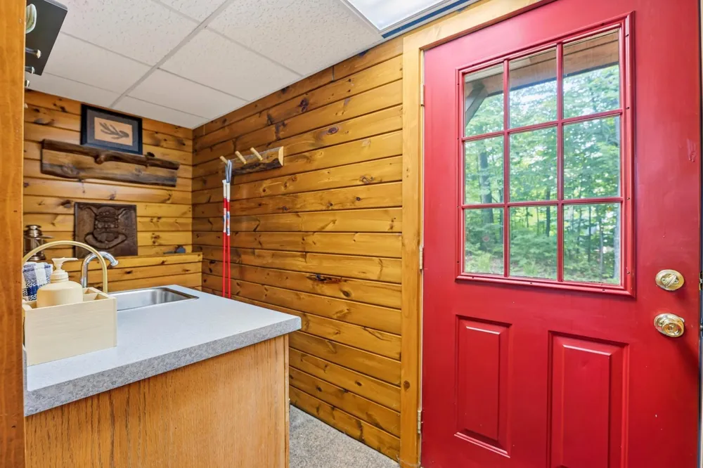 11288 W Quail Lane Hayward, WI 54843