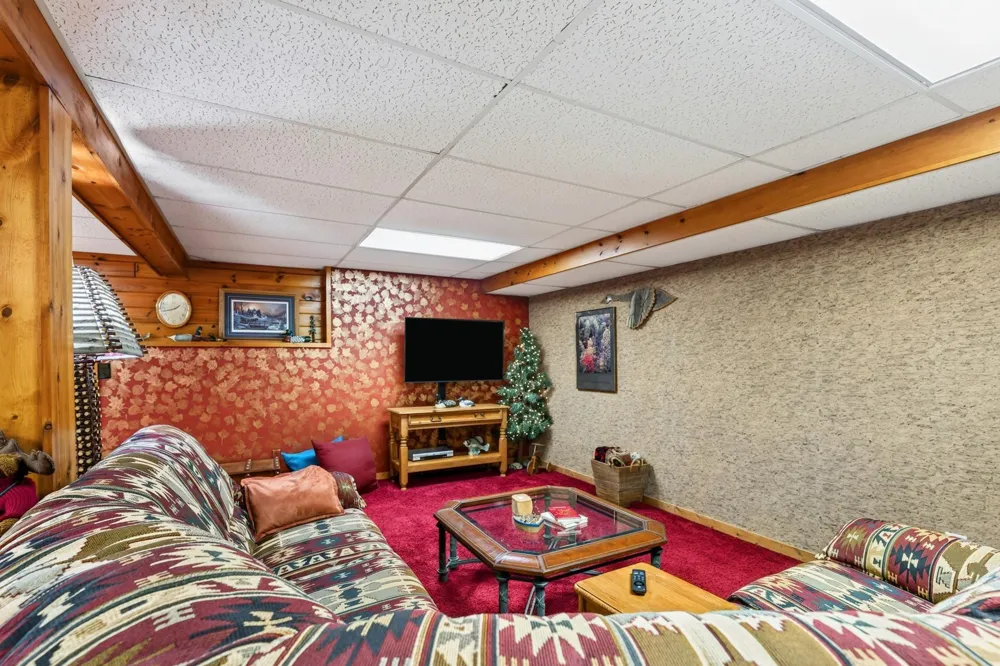 11288 W Quail Lane Hayward, WI 54843