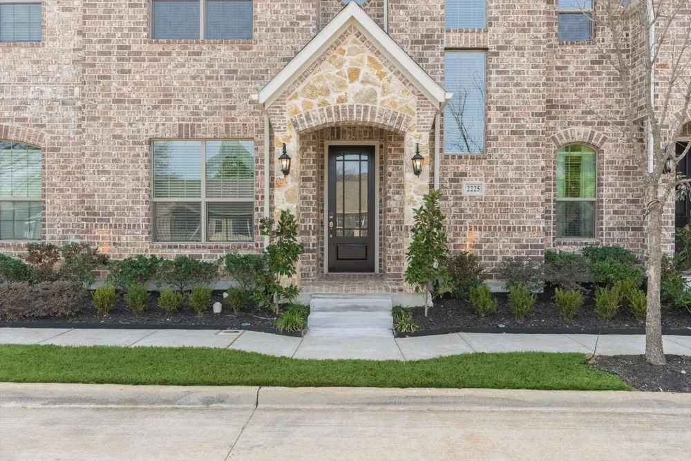 2225 Apex Drive Flower Mound, TX 75028