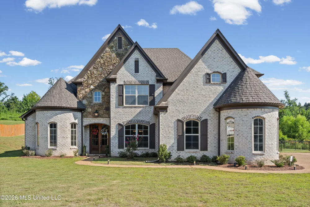 224 Poplar Lane Holly Springs, MS 38635