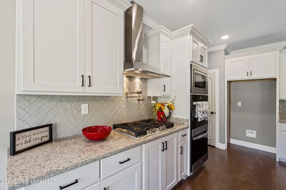 224 Poplar Lane Holly Springs, MS 38635