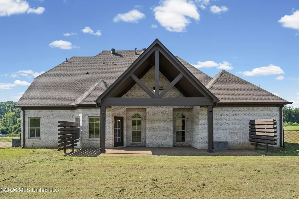 224 Poplar Lane Holly Springs, MS 38635