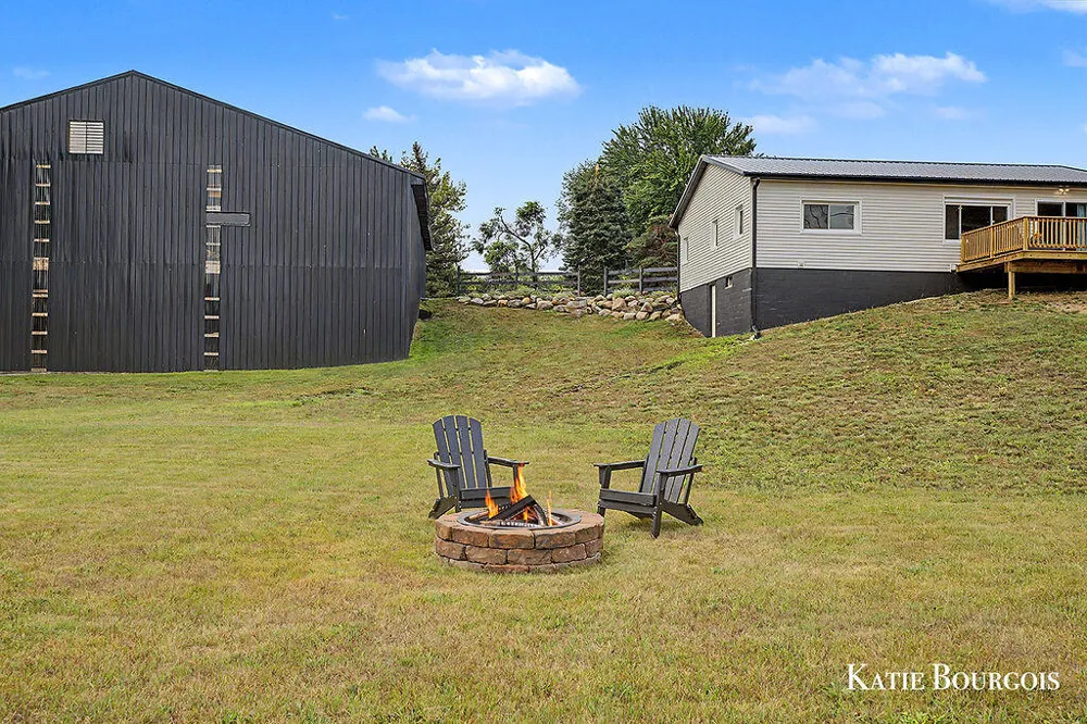 7510 Taft Road Mecosta, MI 49332