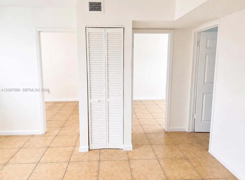 272 SW 3rd St #A-D Deerfield Beach, FL 33441