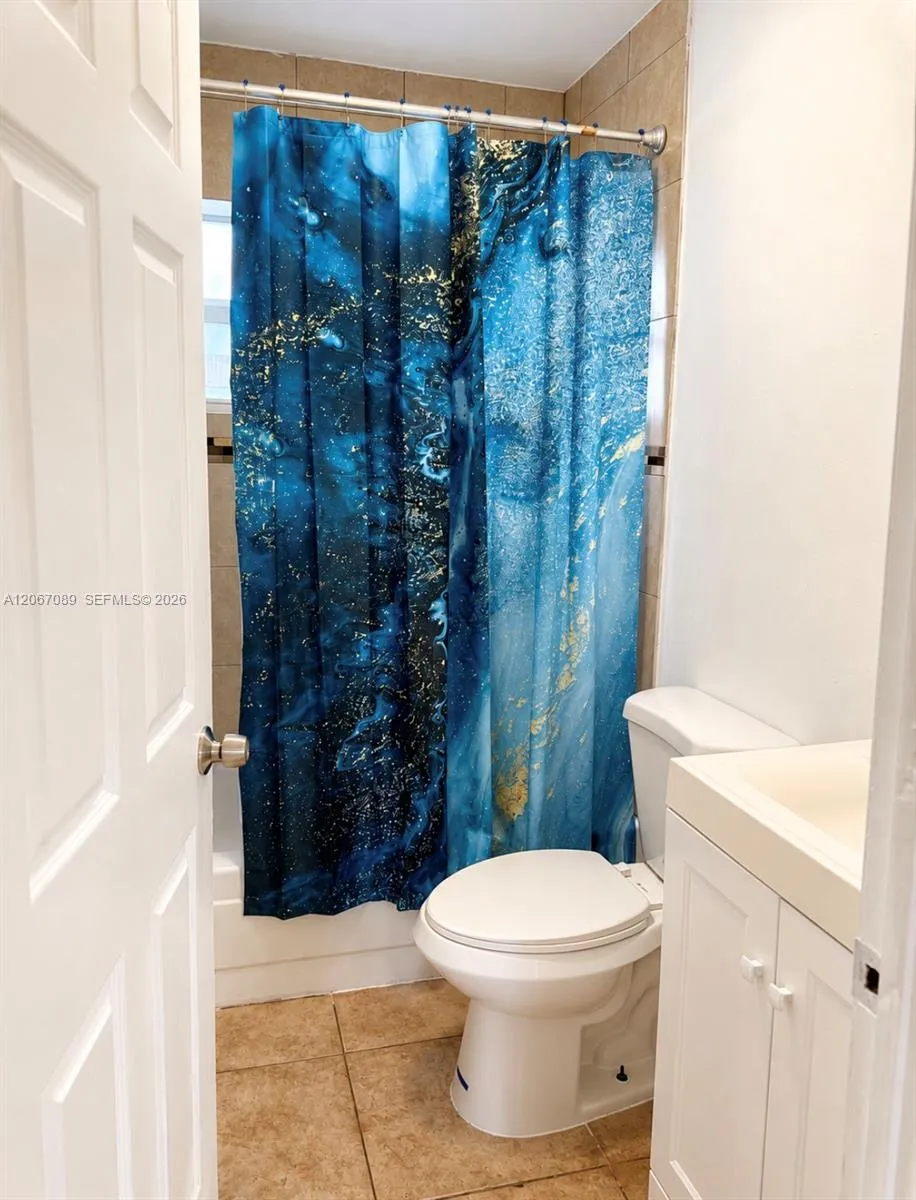 272 SW 3rd St #A-D Deerfield Beach, FL 33441