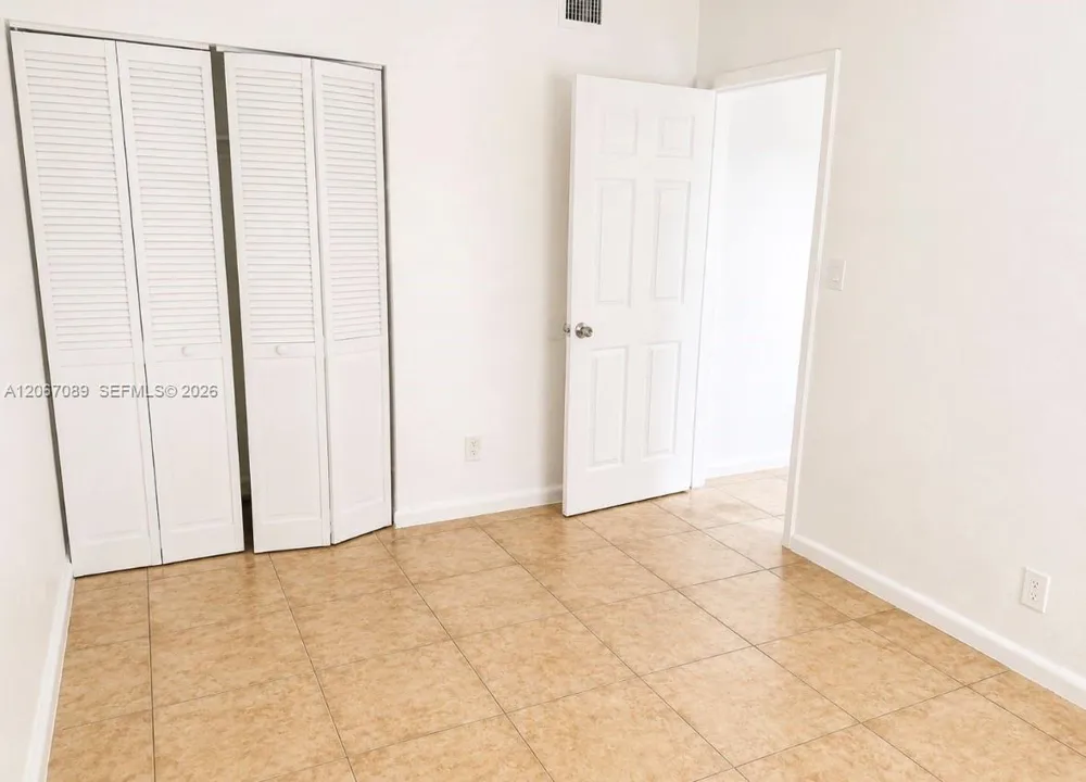272 SW 3rd St #A-D Deerfield Beach, FL 33441