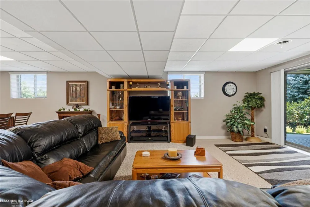 62735 Franklin Park Drive Washington Township, MI 48094