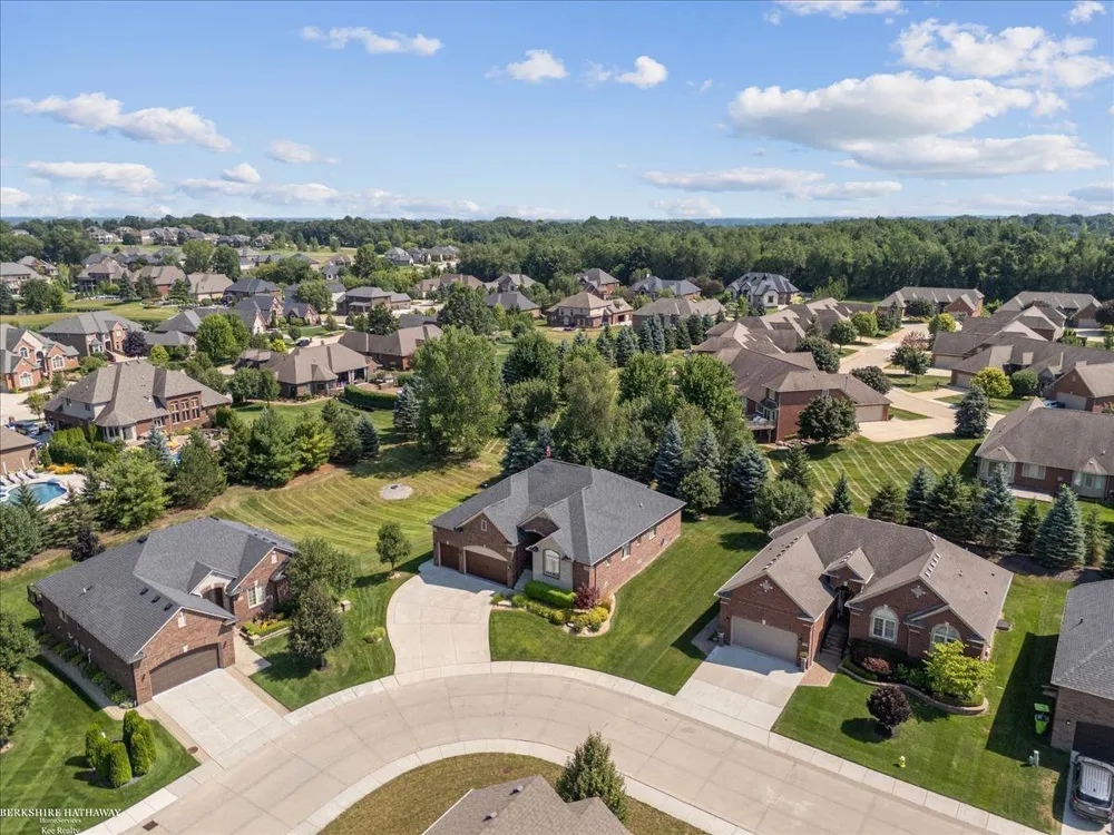 62735 Franklin Park Drive Washington Township, MI 48094
