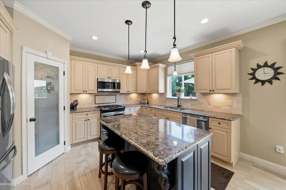 62735 Franklin Park Drive Washington Township, MI 48094