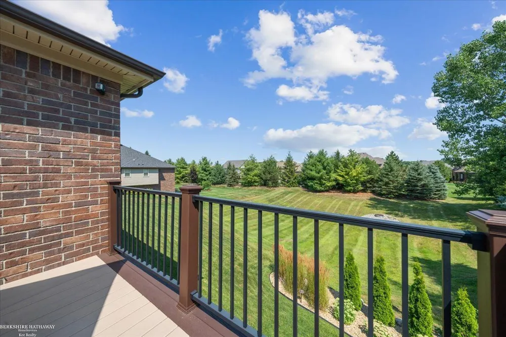 62735 Franklin Park Drive Washington Township, MI 48094