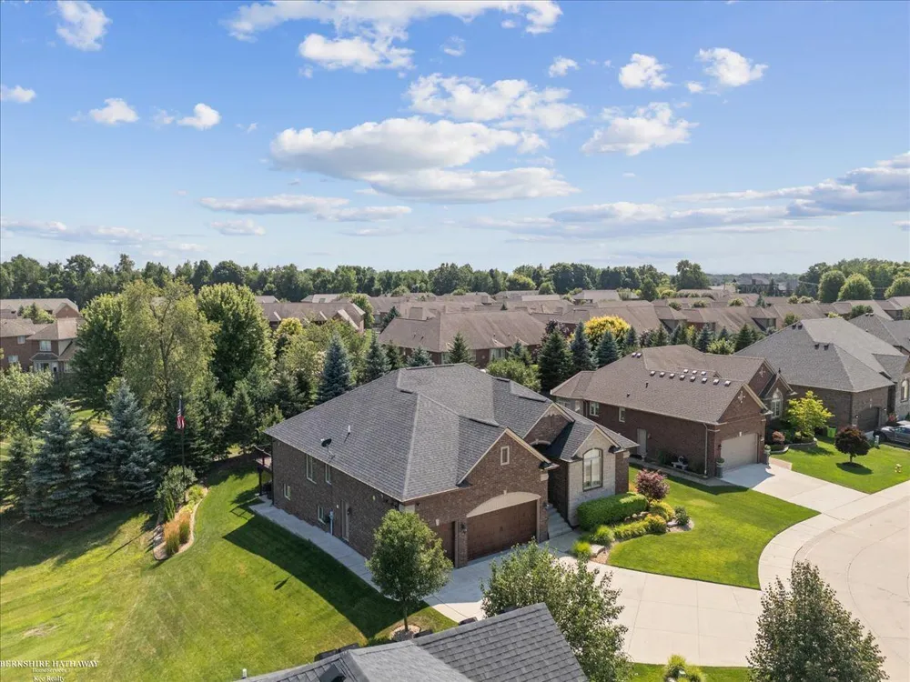 62735 Franklin Park Drive Washington Township, MI 48094