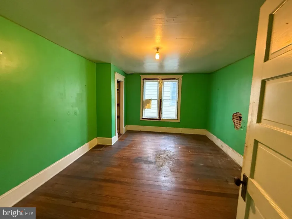 110 MAIN STREET Edinburg, VA 22824
