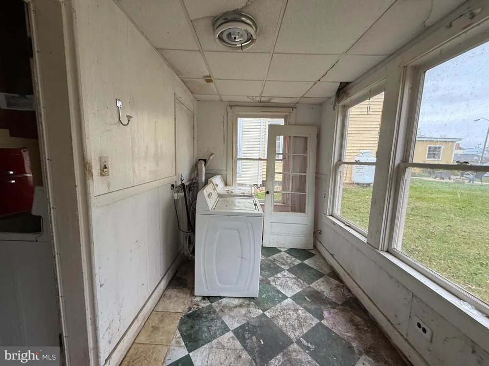 110 MAIN STREET Edinburg, VA 22824