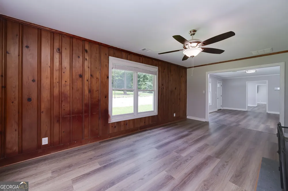 3930 W Side PL Ellenwood, GA 30294