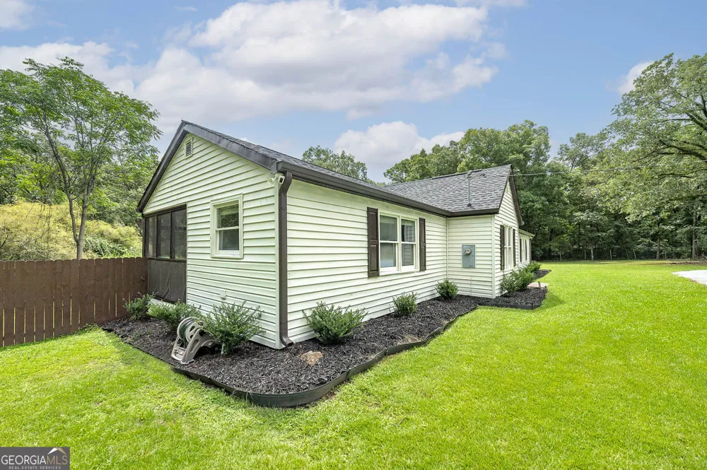 3930 W Side PL Ellenwood, GA 30294
