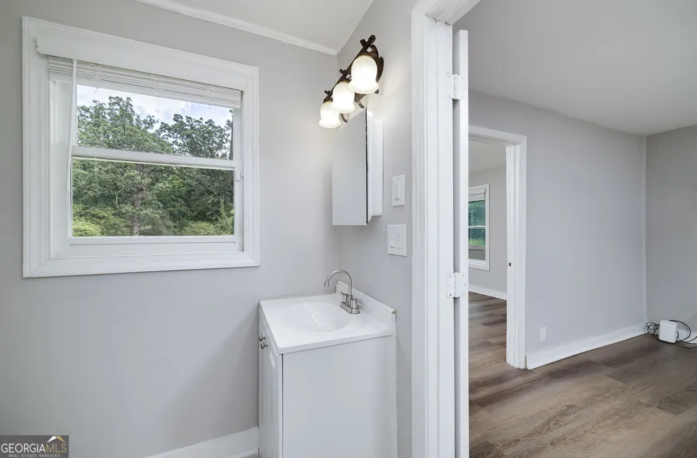 3930 W Side PL Ellenwood, GA 30294