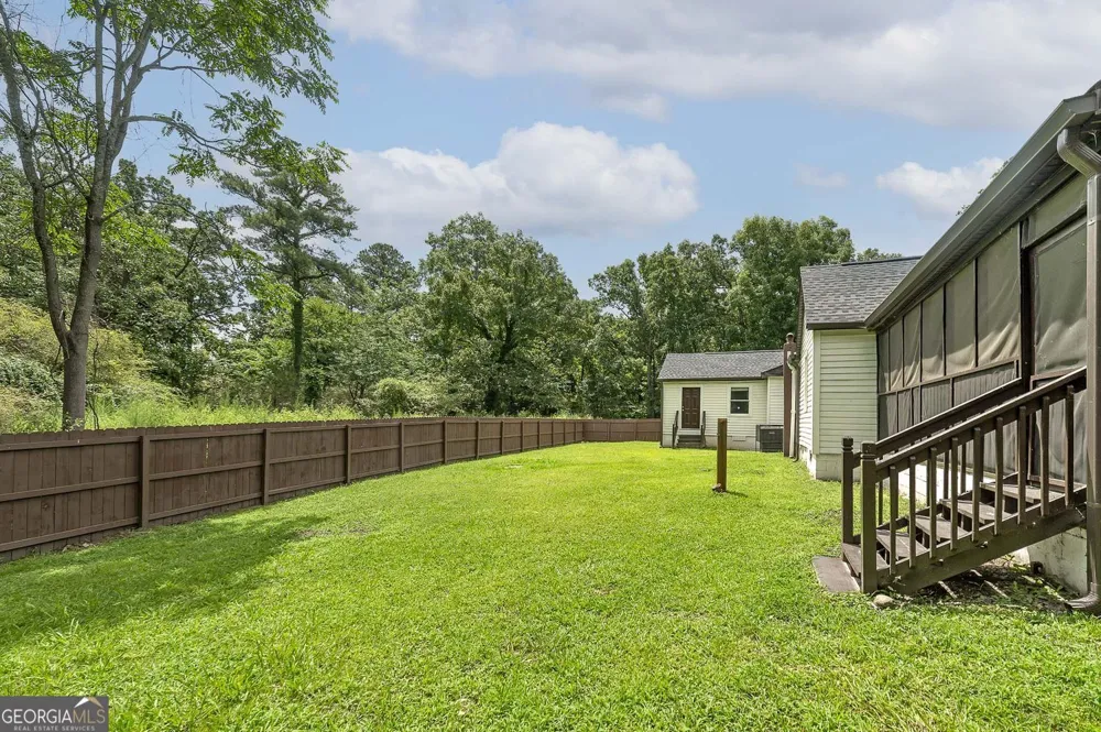3930 W Side PL Ellenwood, GA 30294