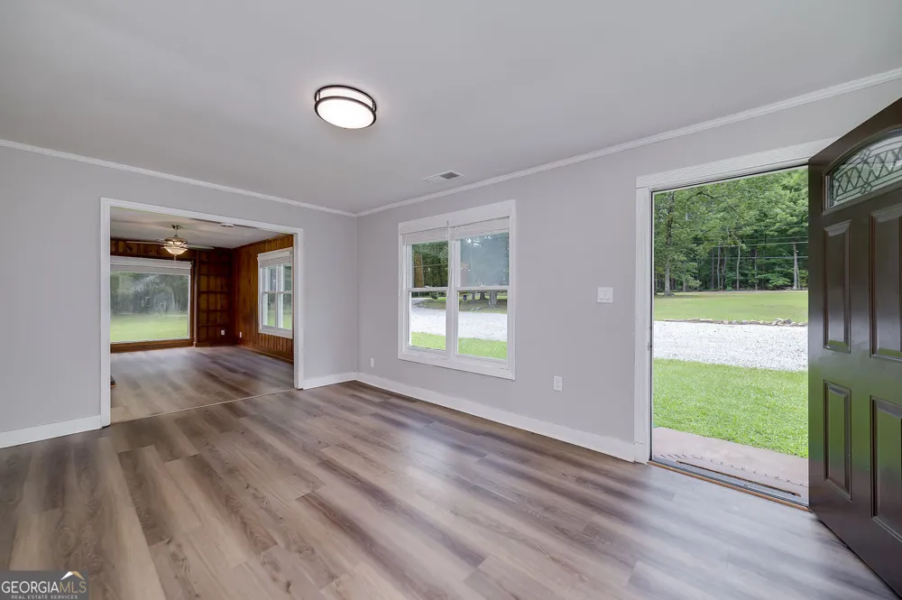 3930 W Side PL Ellenwood, GA 30294