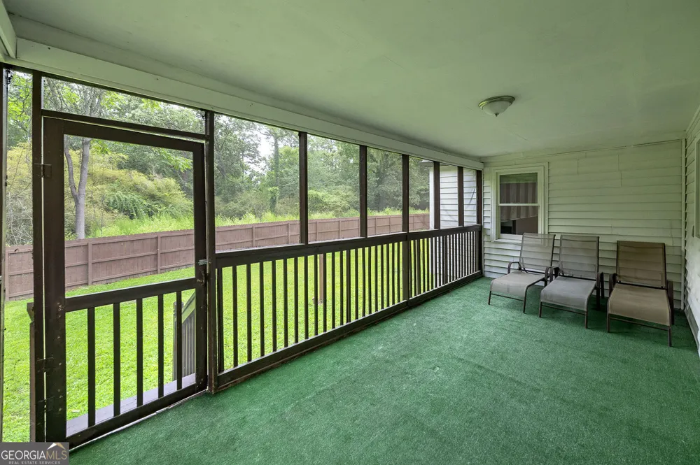3930 W Side PL Ellenwood, GA 30294