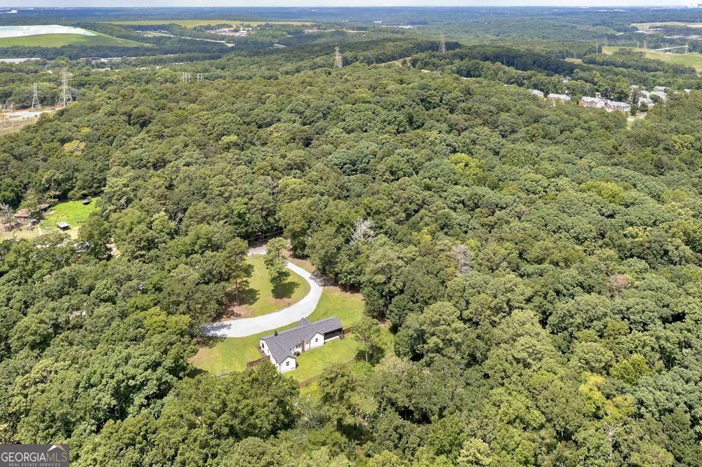 3930 W Side PL Ellenwood, GA 30294