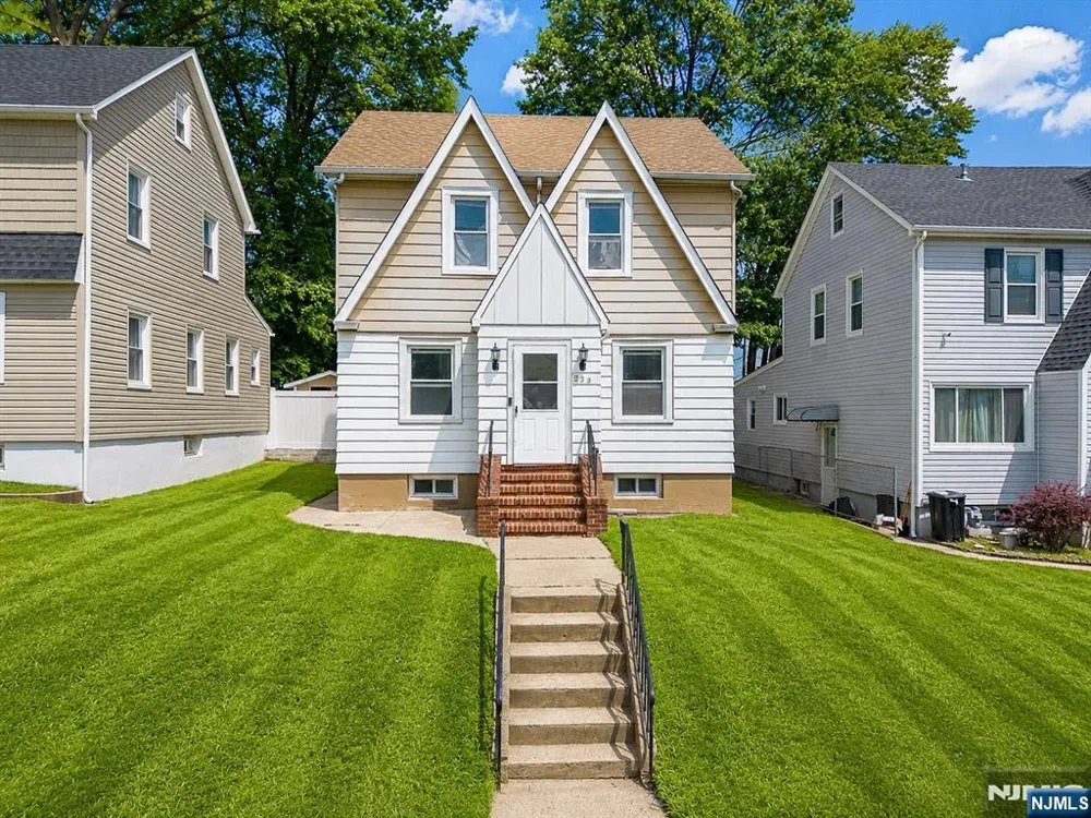 239 8th Avenue Paterson, NJ 07514