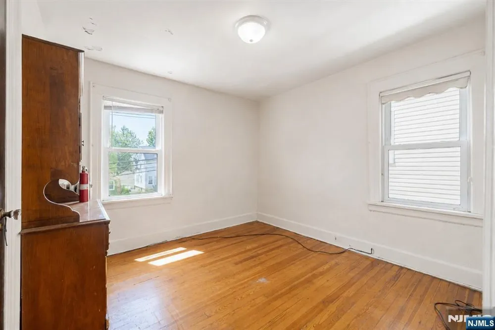 239 8th Avenue Paterson, NJ 07514