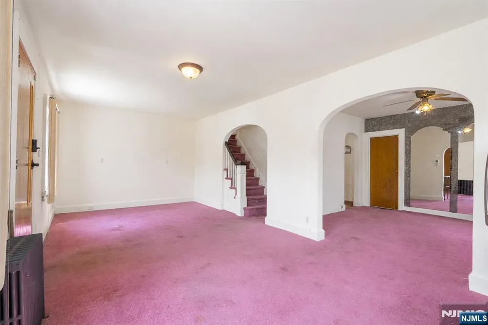 239 8th Avenue Paterson, NJ 07514