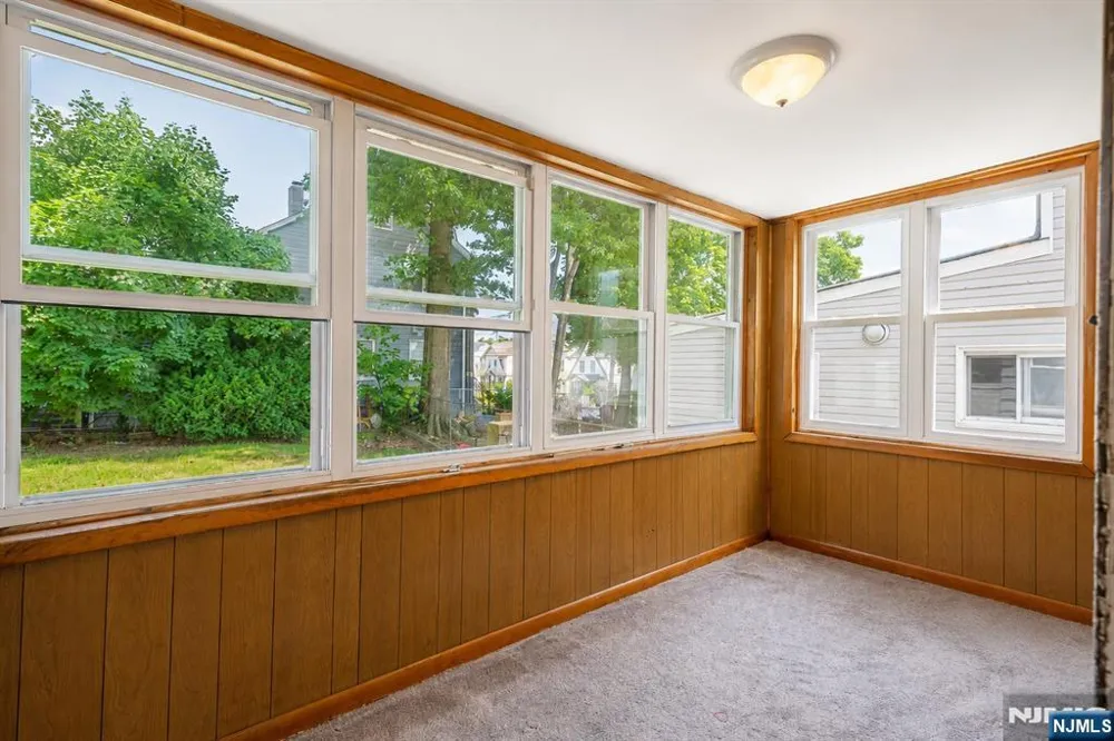239 8th Avenue Paterson, NJ 07514