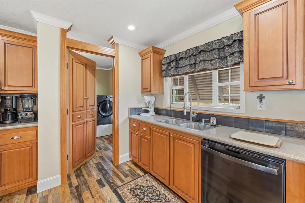 2802 SE JANET STREET Stuart, FL 34997