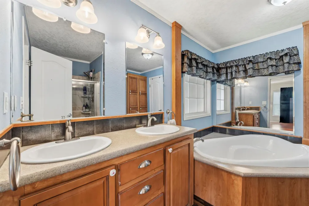 2802 SE JANET STREET Stuart, FL 34997