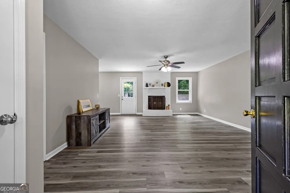 114 Paddle Wheel DR LaGrange, GA 30240