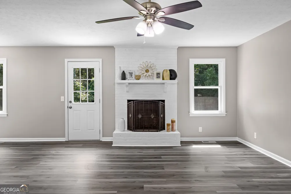 114 Paddle Wheel DR LaGrange, GA 30240