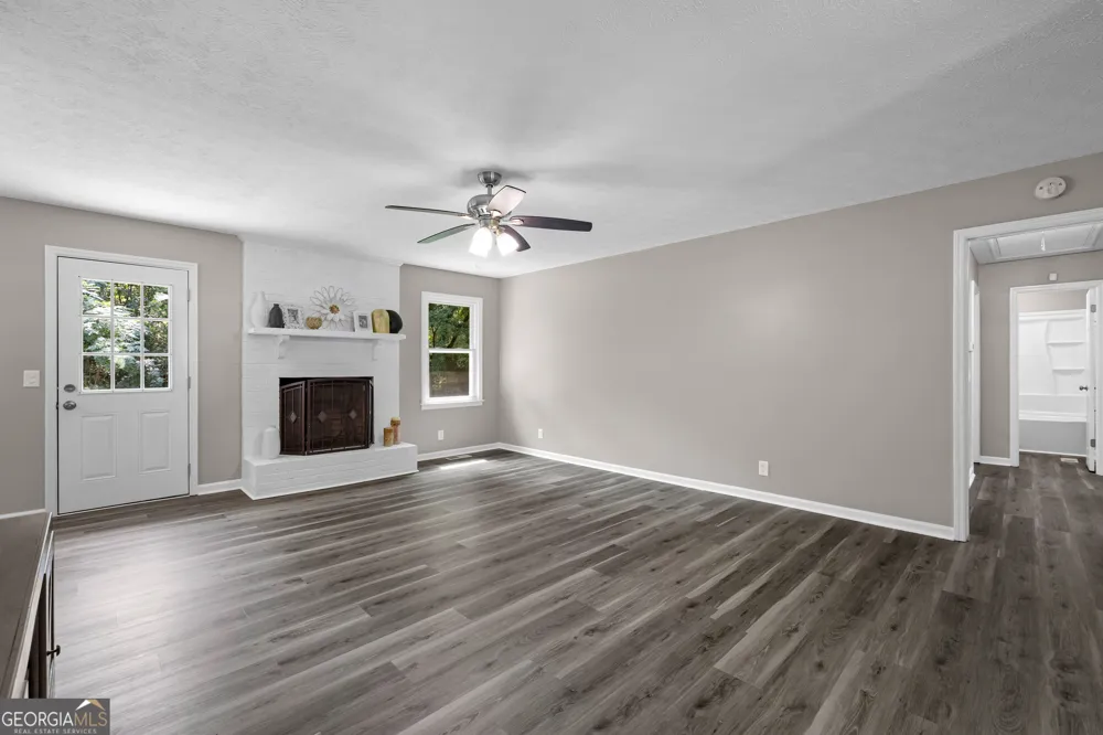 114 Paddle Wheel DR LaGrange, GA 30240