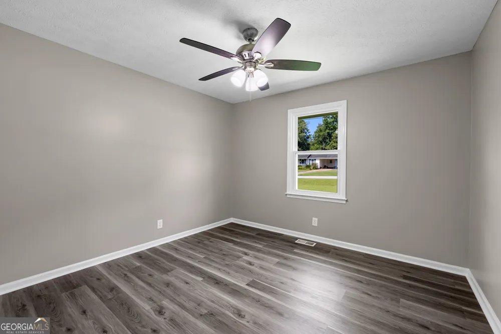114 Paddle Wheel DR LaGrange, GA 30240