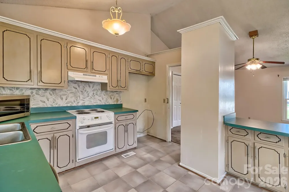 131 Santa Barbara Court West Columbia, SC 29170