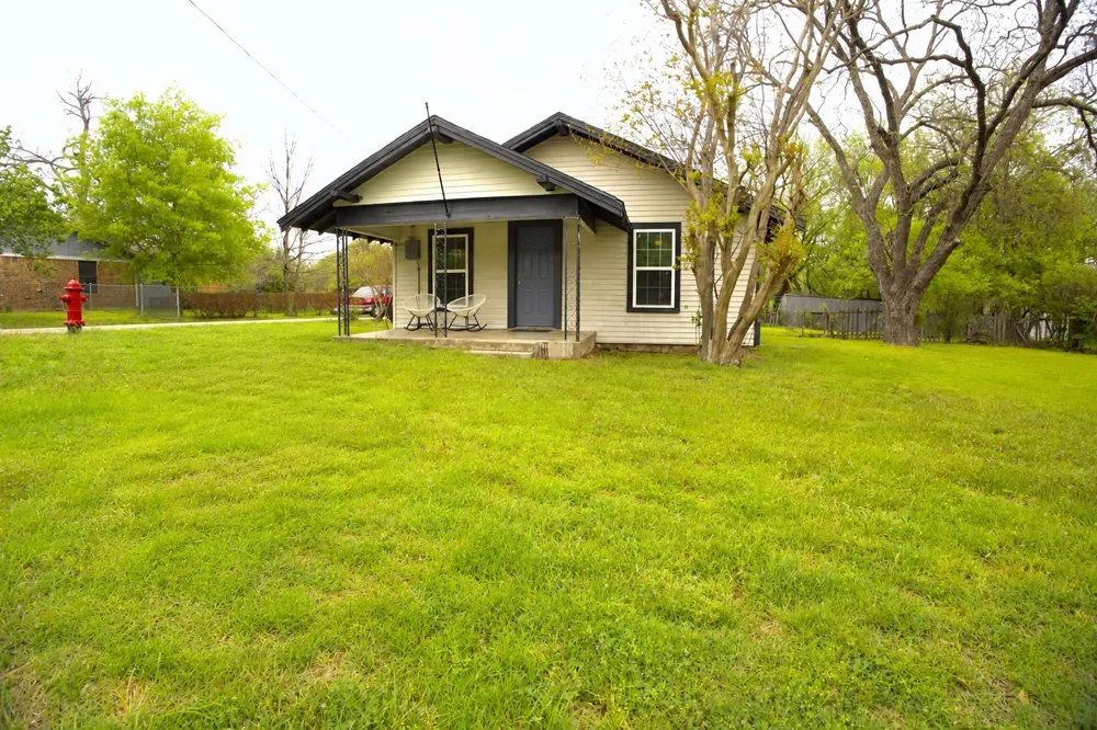 501 Eureka Street Weatherford, TX 76086